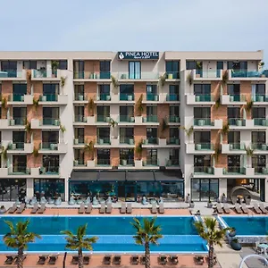 Hotel Pinea Resort&spa, Golem (Tirana)
